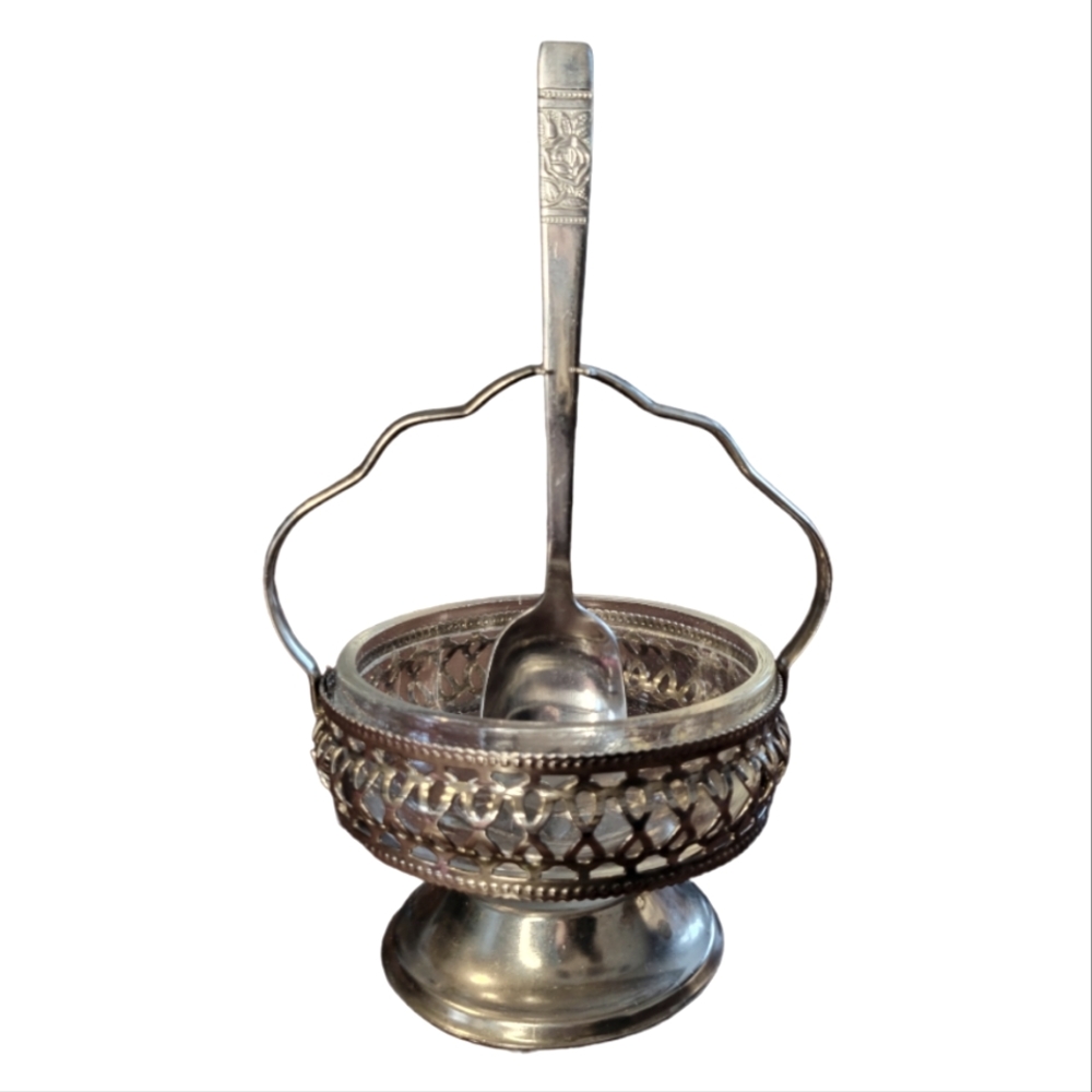 SHEFFIELD ENGLAND SILVER PLATE SUGAR BOWL & SUSPEND SPOON CLEAR GLASS INSERT